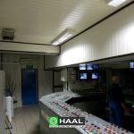 Acoustic wall and ceiling panels in the control room