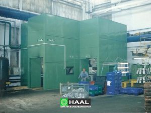 Ekran akustyczny myjni